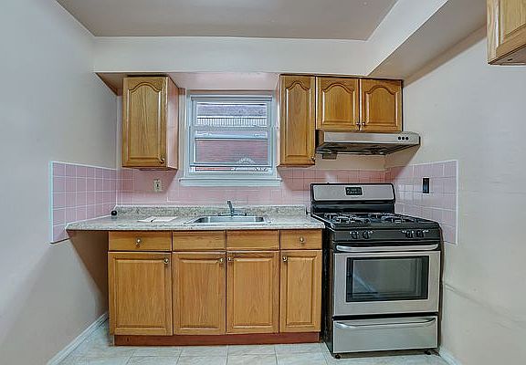 3rd image of 85-41 160th St #3
