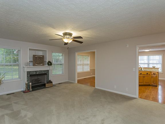4th image of 5002 Claude Dr