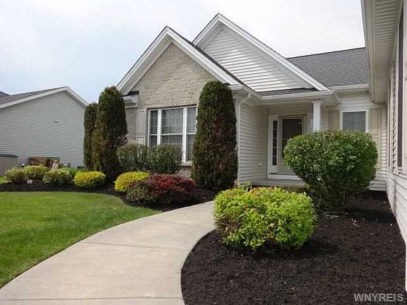 2nd image of 184 Whitney Pl
