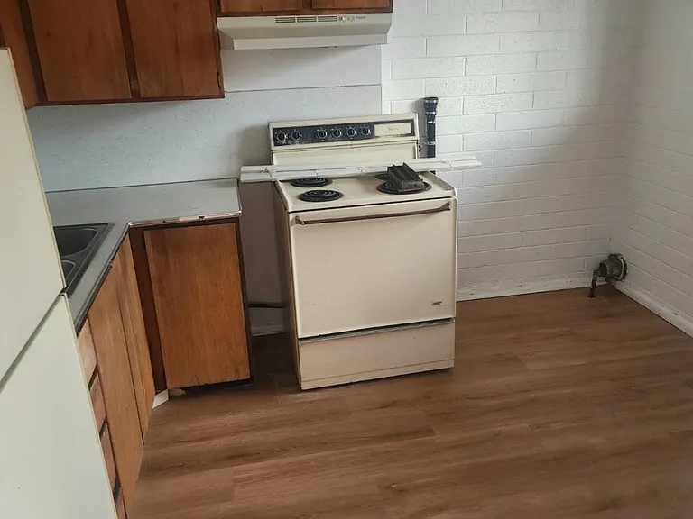 634 N 800 W #4 — Photo 1