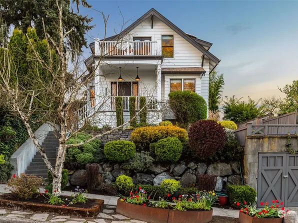 2312 E Mercer Street, Seattle, WA 98112