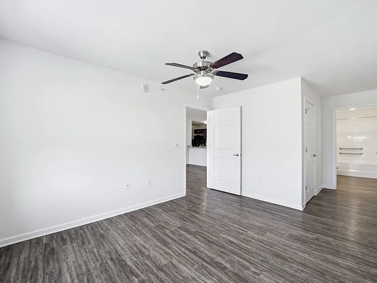Crescent Villas — Photo 37