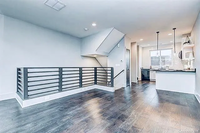 245 Domain Way — Photo 4