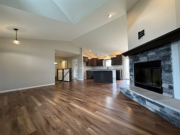 5th image of 3305 Breckenridge Rd