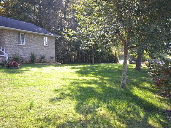 2nd image of 3 N Foothills Dr