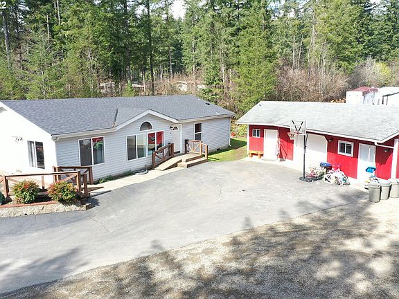 2nd image of 21100 NE 265th St