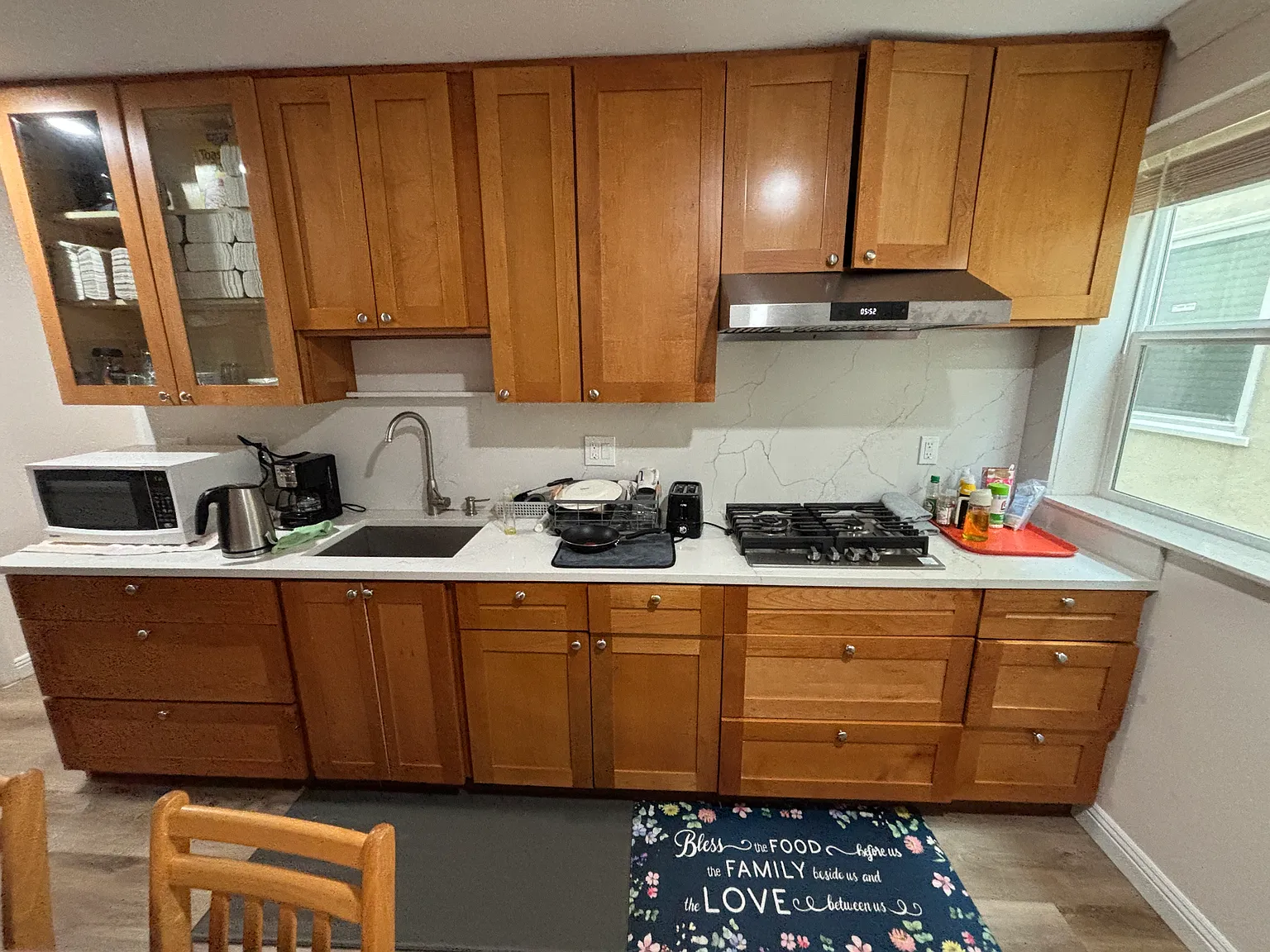 5 bed, 1200 sqft, $1,700 — Photo 2
