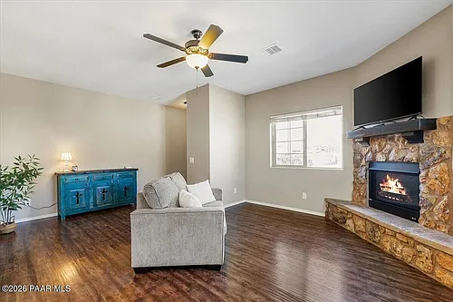 4679 N Viewpoint Dr #1 Photo 1
