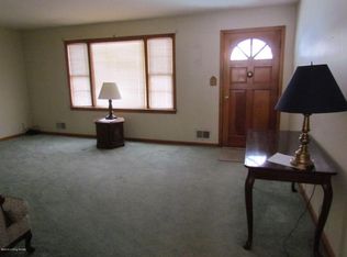 3200 Flair Knoll Dr, Louisville, KY