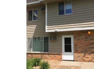740 W Village Rd APT 104, Chanhassen, MN 55317