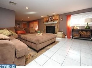 1423 Sinkler Rd, Warminster, PA 18974