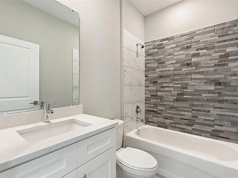 802 James Dr — Photo 15