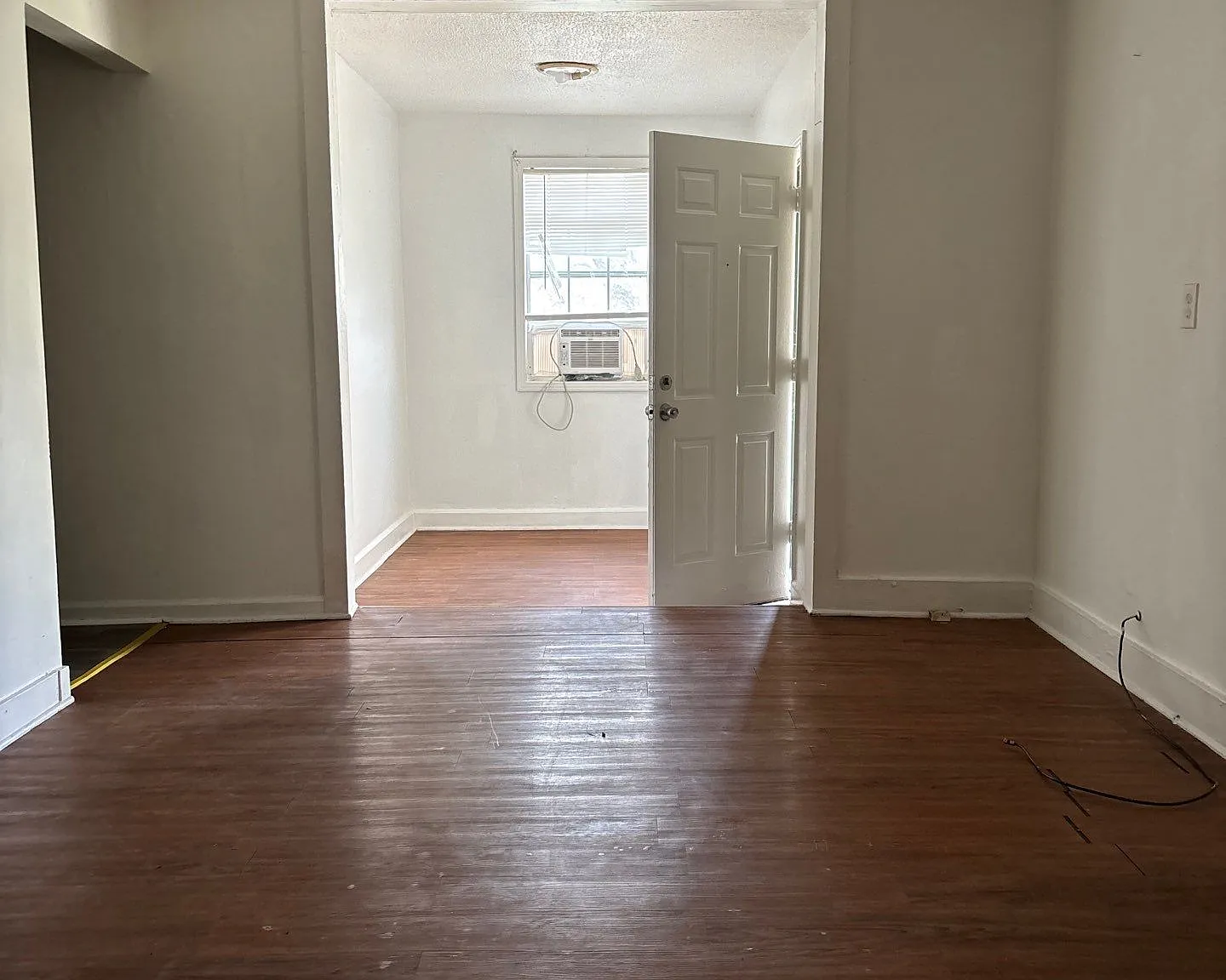 1105 North McLemore Avenue. - Brownsvil — Photo 3