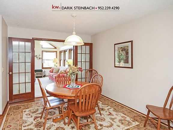 4th image of 11102 Oak Knoll Ter N