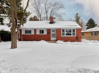4166 N 88th St, Milwaukee, WI 53222