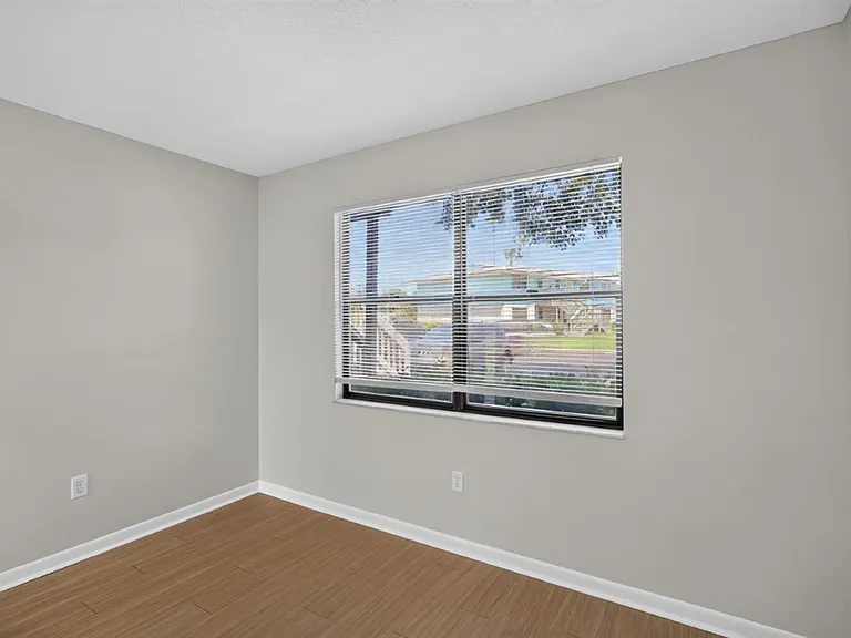 700 W Pope Rd #H61 — Photo 18