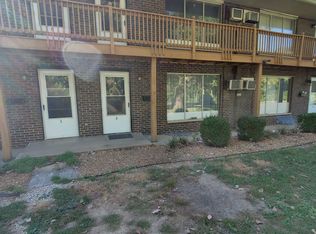 250 Rayburn Dr APT 2, Belleville, IL 62226