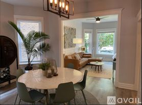 4321 N Damen Ave, Chicago, IL