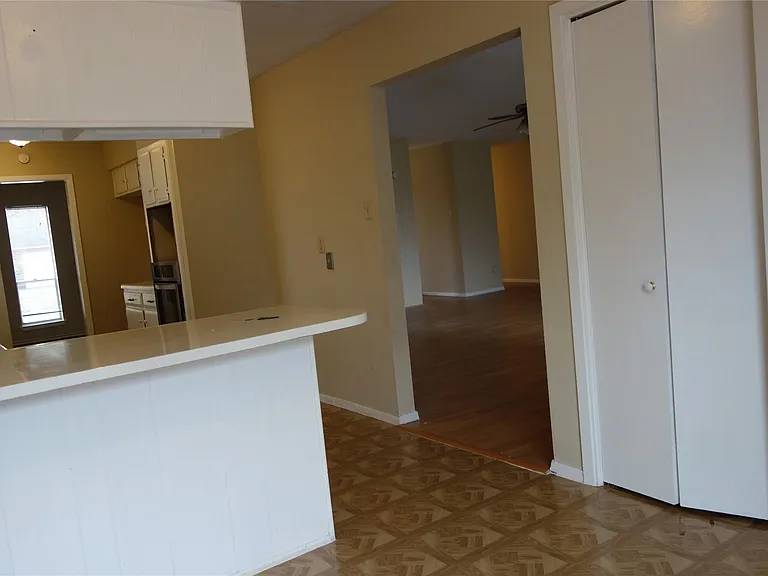 722 Stephanie Dr — Photo 9