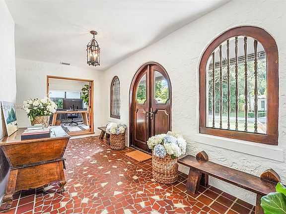 4th image of 4149 Ventura Ave
