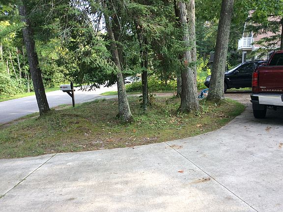 3rd image of 5628 Mackenzie Dr