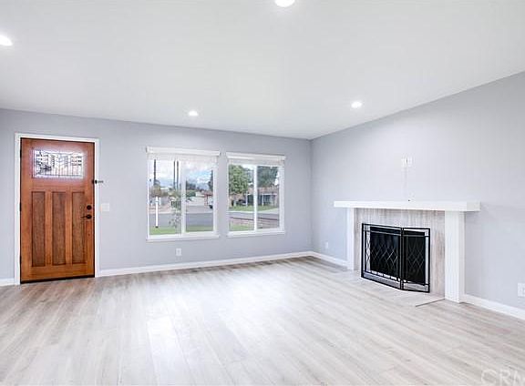 4th image of 2936 E Brookside Ct