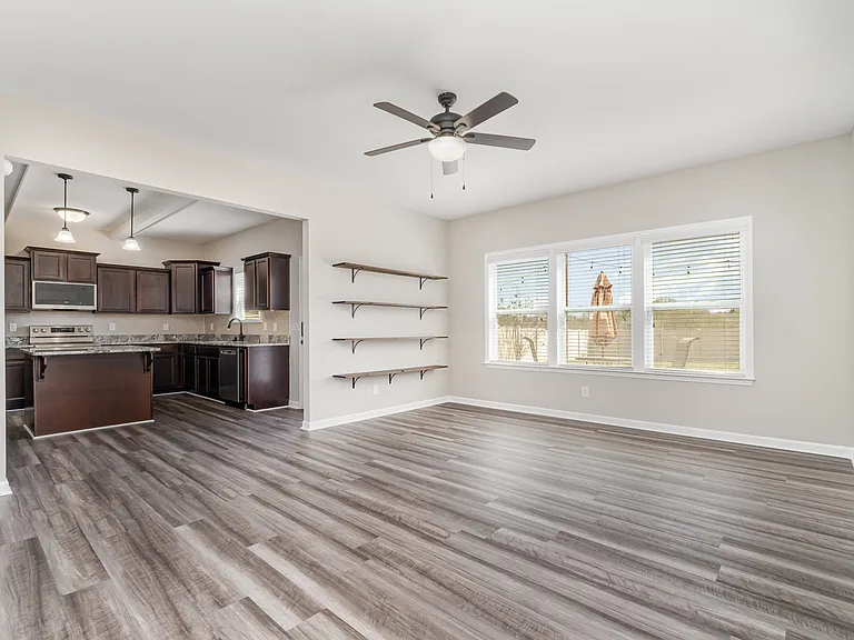 3390 Saddlebrook Dr — Photo 7