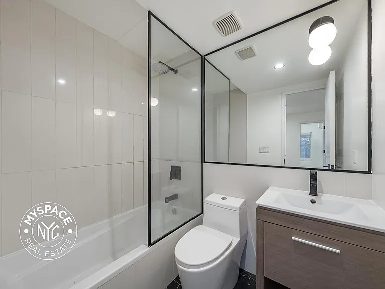 830 Saint Johns Pl #2R — Photo 5