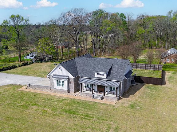 3rd image of 2101 McWilliams Rd