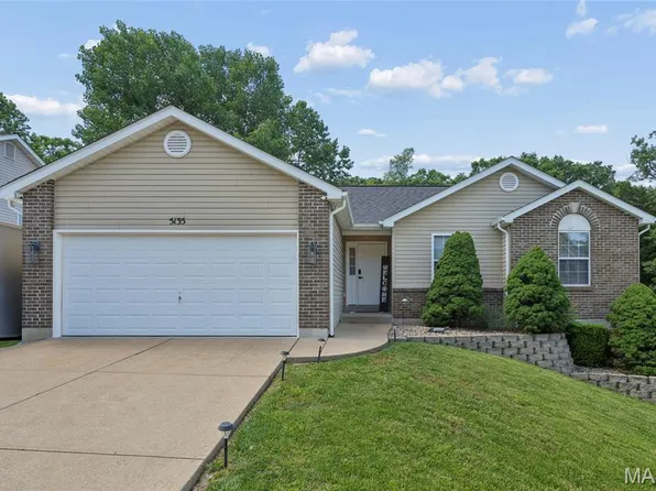 5135 Jeremiah Blvd, Hillsboro, MO 63050