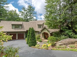 238 Hidden Ln, Sapphire, NC 28774