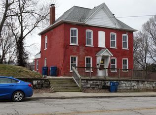 1017 E 7th St, Alton, IL 62002