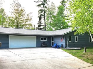 33129 Chippewa Dr, Grand Rapids, MN 55744