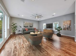 955 W 24th St UNIT B, Houston, TX 77008