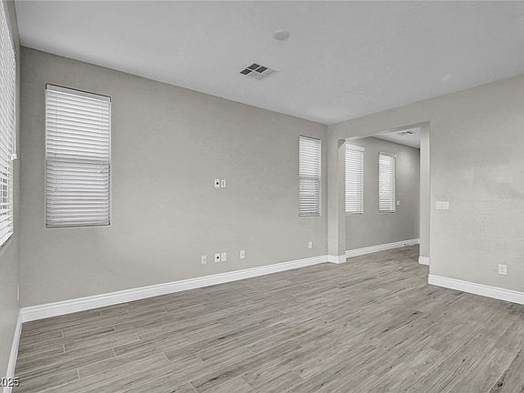 3rd image of 6373 Beavertail Pond Ave