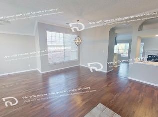 2008 Valley Falls Ave, Mesquite, TX 75181