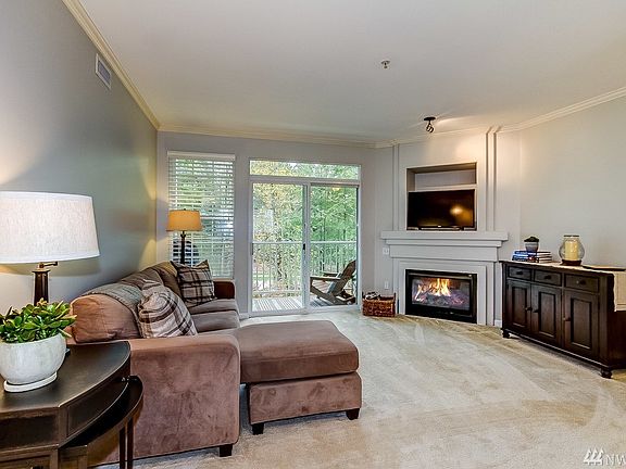 4th image of 25235 SE Klahanie Blvd APT M201