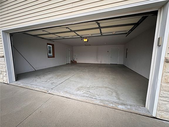 5th image of 1817 McKay Dr