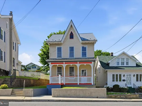 423 W Market St, Orwigsburg, PA 17961