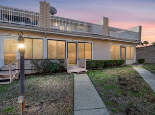 11001 SE Sunset Harbor Rd #D18, Summerfield, FL 34491