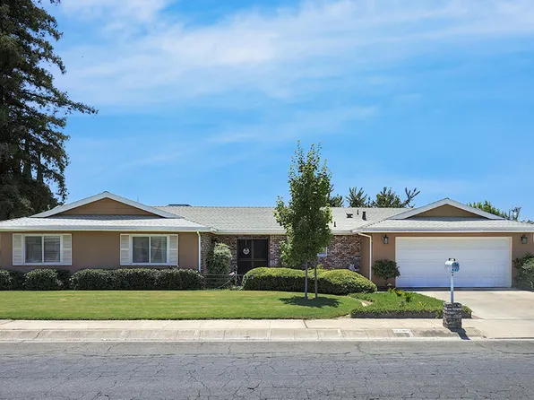 876 W Firebaugh Avenue, Exeter, CA 93221
