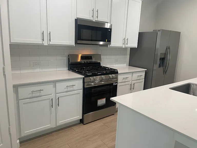 501 Green Grass Dr — Photo 16