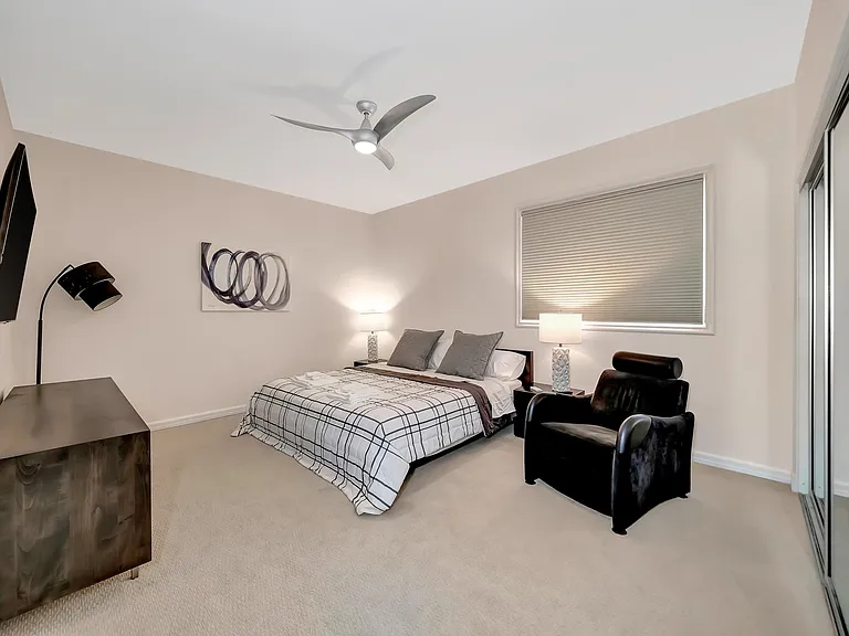 5302 Pacific Ave — Photo 43