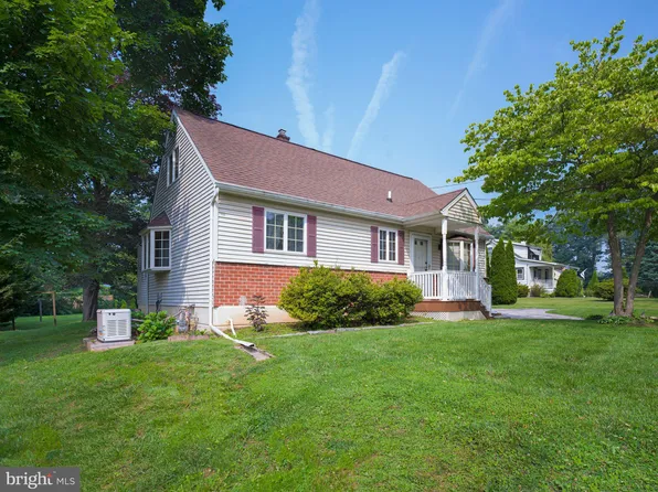 160 Sproul Rd, Malvern, PA 19355