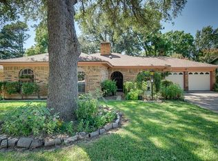 1710 Princeton Dr, Arlington, TX 76015