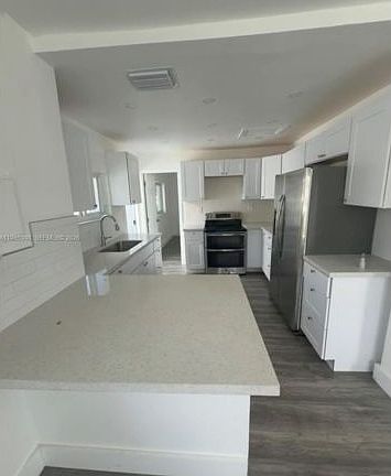 2nd image of 1637 NW 31st Ave
