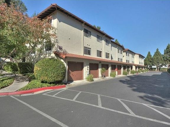 4th image of 466 Costa Mesa Ter APT C