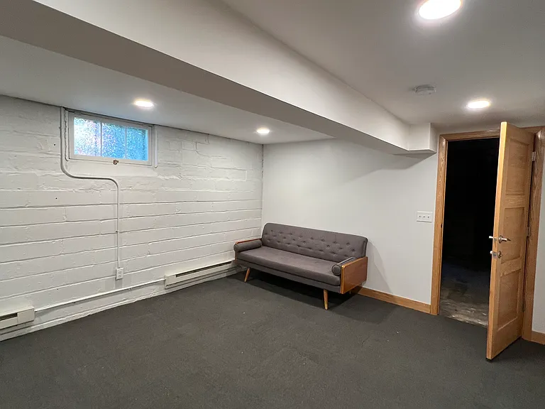 255 Curtice St W #255 — Photo 10