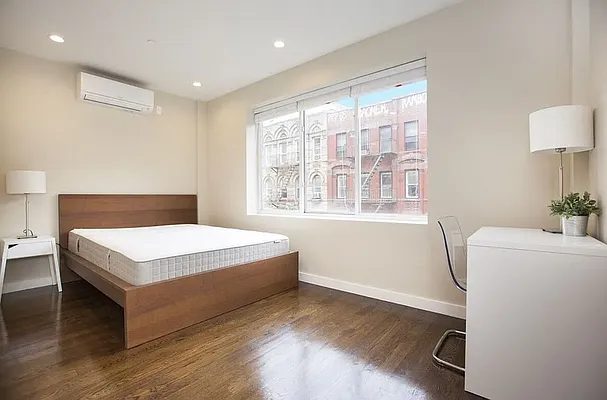 Rented by REAL New York | media 3