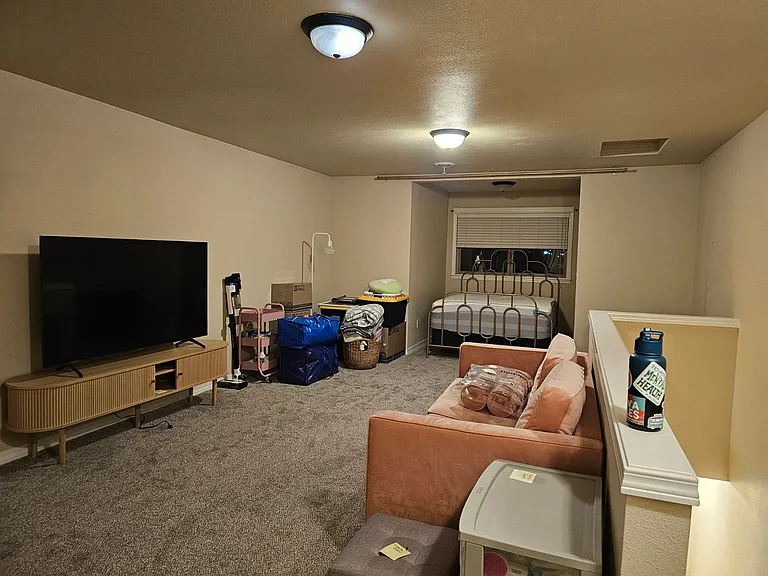 715 NE Oak St #B — Photo 12